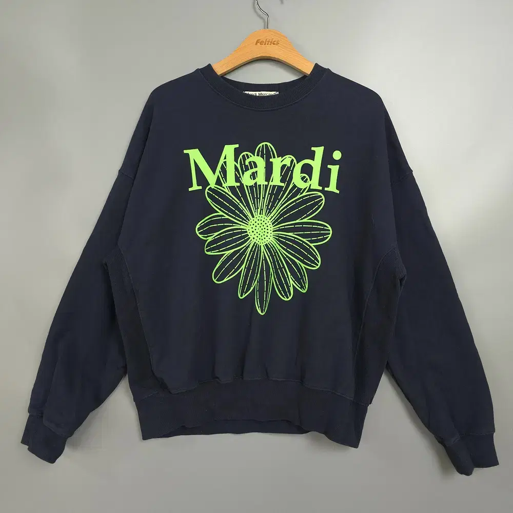 M様専用》Mardi Mercredi マルディメクルディ 刺繍スウェット Mardi